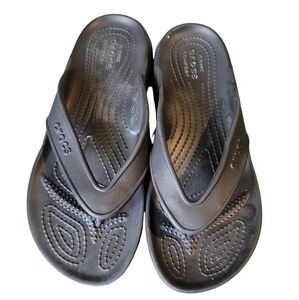 Black crocs flip flops sandals
